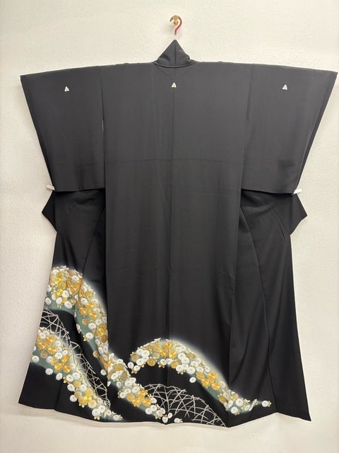 黒留　菊文　駒刺繍　暈し染め　金彩［4570191714605］
