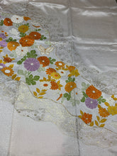 Load image into Gallery viewer, 白　駒刺繍　舞蝶花文　金彩4570191715701
