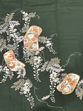 Load image into Gallery viewer, 深緑　誰が袖　藤　金彩　［4570191715282］
