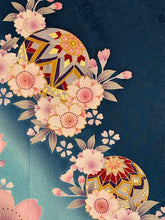画像をギャラリービューアに読み込む, ラグランXL 青緑　手鞠　桜　金糸　金彩［4570191696024］
