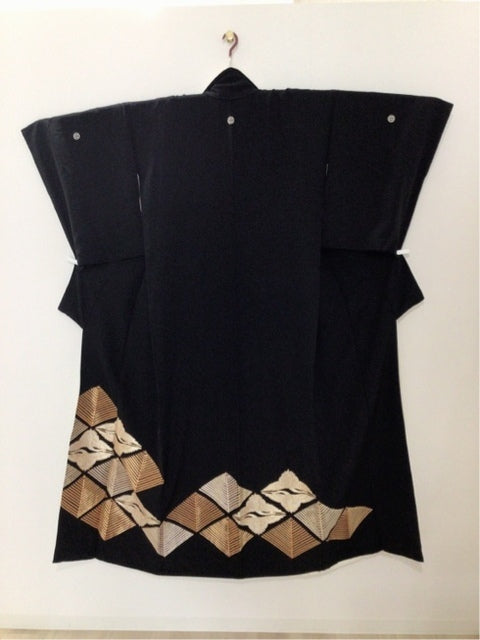 プレミアム③黒留　孔雀松葉文　駒刺繍　金糸　正絹［4570191711055］