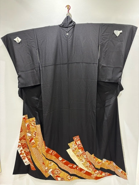 黒留　束ね熨斗花鳥文　駒刺繍　金彩［4570191713066］