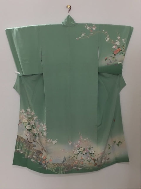 薄緑　花車　金彩　落款あり［4570191711482］
