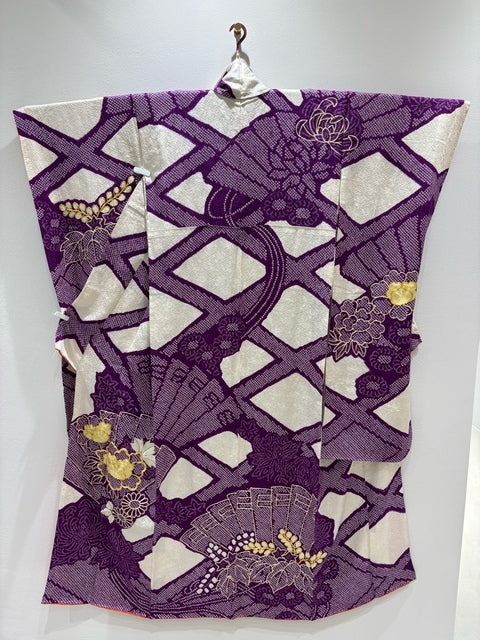 Premium Furisode (long-sleeved kimono) in purple with peony and cypress fan embroidery and tie-dyeing [4570191713271]