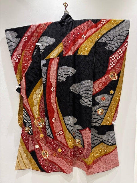 プレミアム　黒　赤　黄土色　桜　草花　金糸　金彩 ［4570191713783］