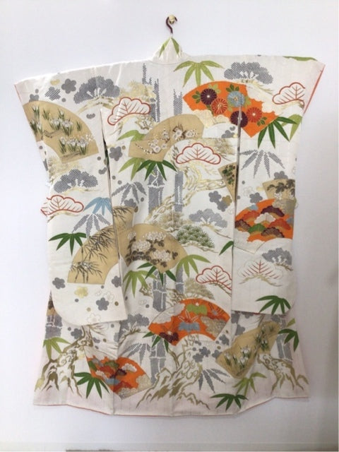 白　扇面 松竹梅 菊　金糸 金彩 ［4570191711284］