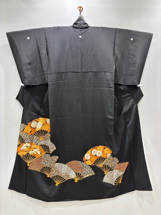 プレミアム　黒留　扇面吉祥花文　駒刺繍　総刺繍　金糸［4570191716258］