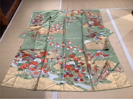 振袖　黄緑　金雲　四季の花　［4570191658497］