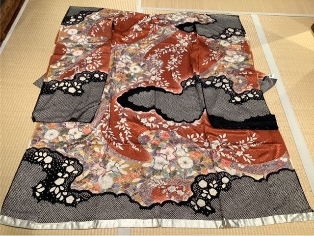 振袖　赤茶　黒絞り　［4570191658572］