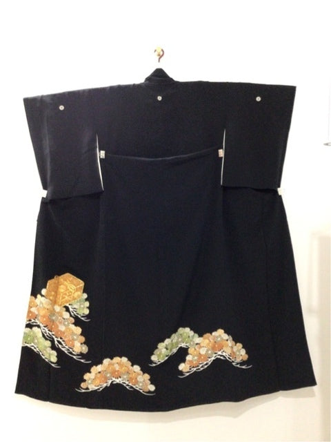 プレミアム　黒留　黒　文箱　菊松紋様　刺繍　［4570191654130］