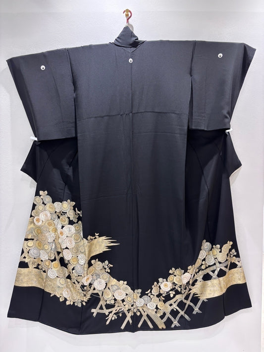 プレミアム　黒留　 籬菊文　駒刺繍　金銀彩［4570191716524］