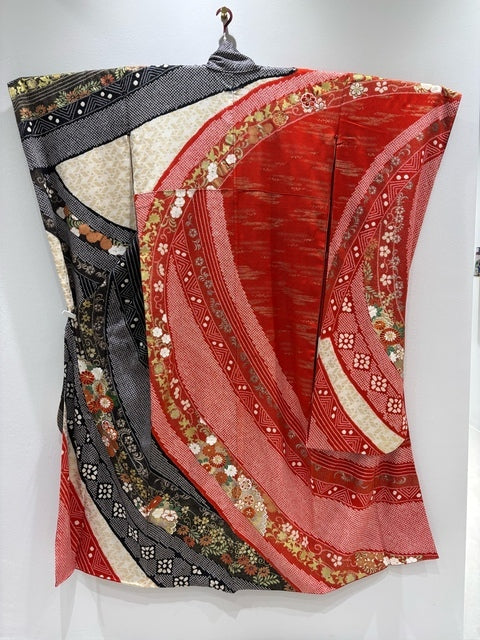 振袖 赤 菊 梅 刺繍 絞り［4570191713868］