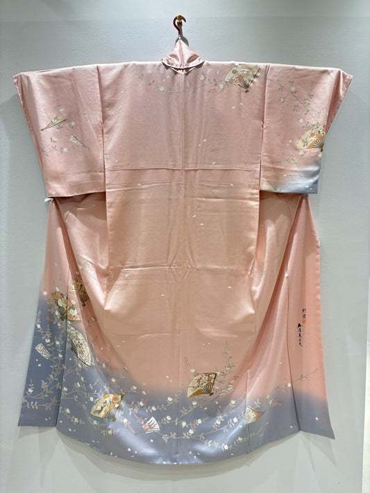 薄ピンク　薄グレー　扇面橘草花文　暈し染め　金彩　作家物［4570191718566］