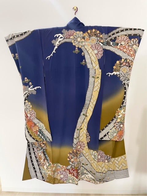 Navy blue, ochre, and decorative paper wrapping [4570191654550]