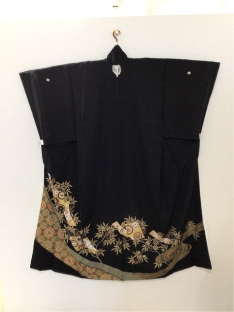 Black formal kimono with floral pattern [4570191654482]