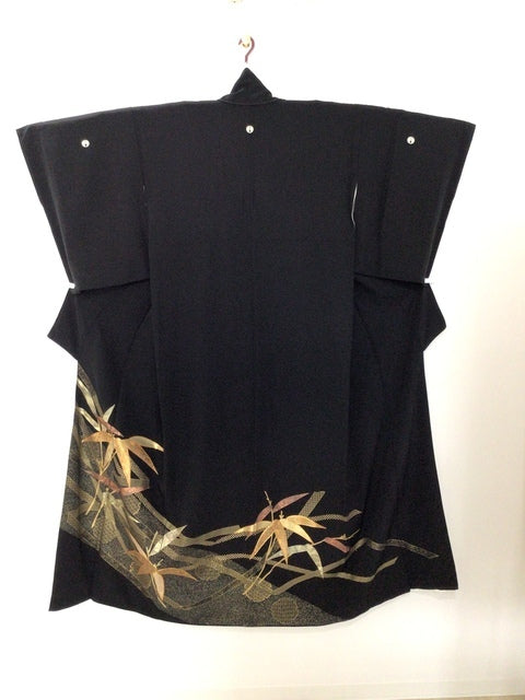 黒留　雪輪松文　金彩　駒刺繍［4570191711796］