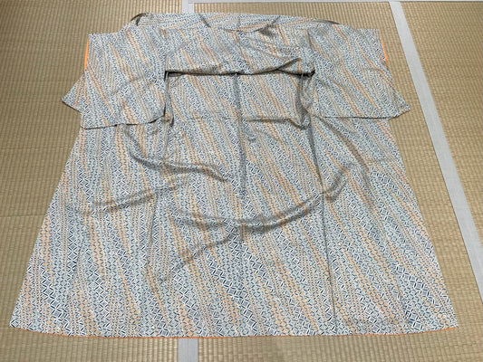 Small patterned kimono in mustard yellow and navy blue with white background [4570191650347]