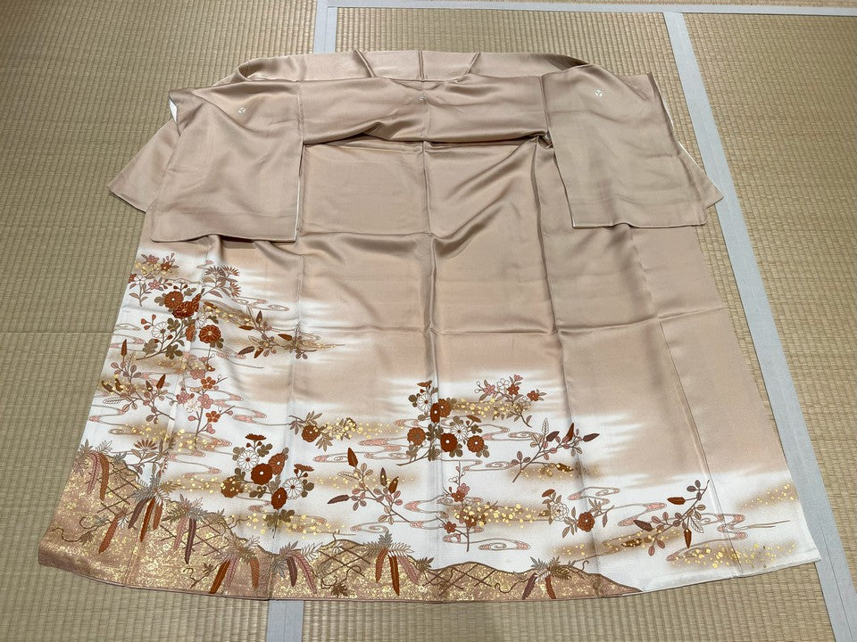 ベージュ　梅　菊　水流 [4570191651016]