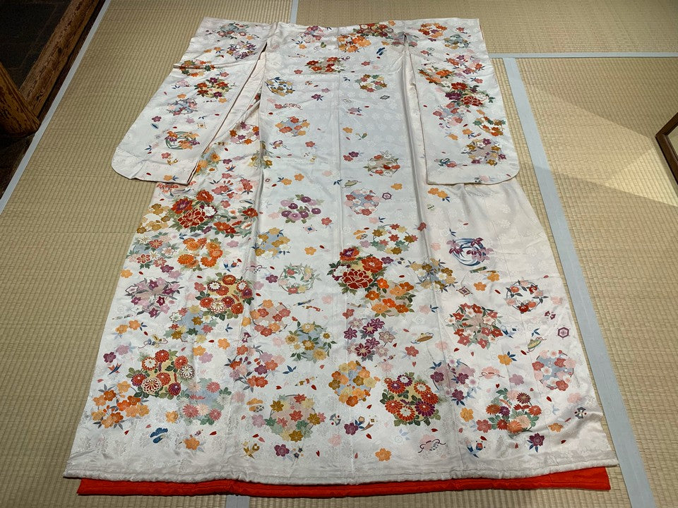 白　花輪　引き振袖 [4570191652495]