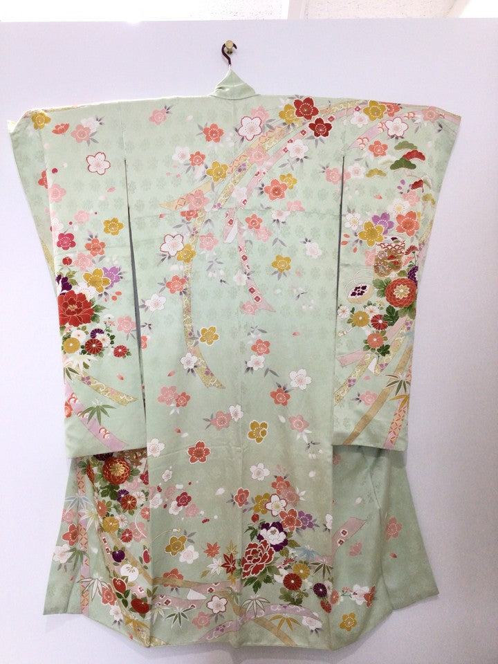 振袖　若草色　熨斗　貝桶　菊金駒　桜　牡丹　笹 [4570191655311]